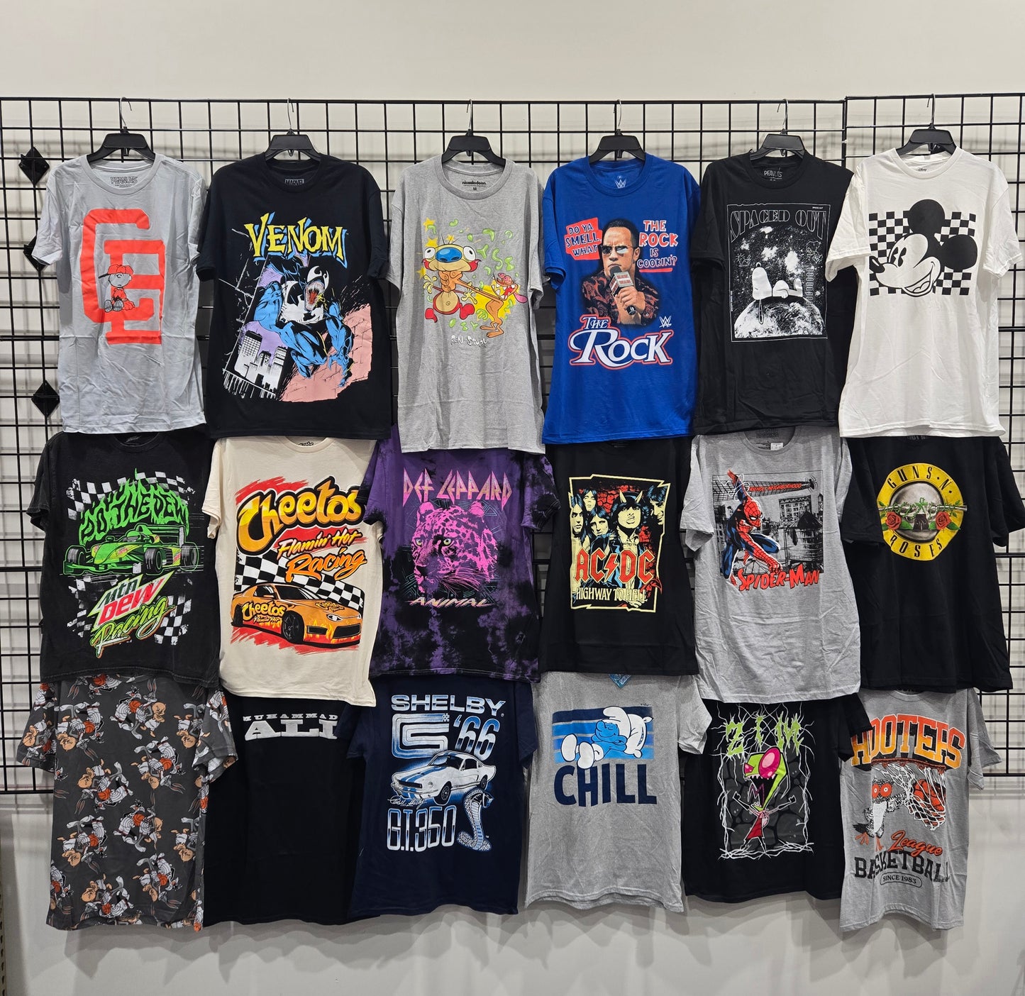 Men's Licensed Graphic Vintage Character Tee Shirt 12PCS S-2XL
